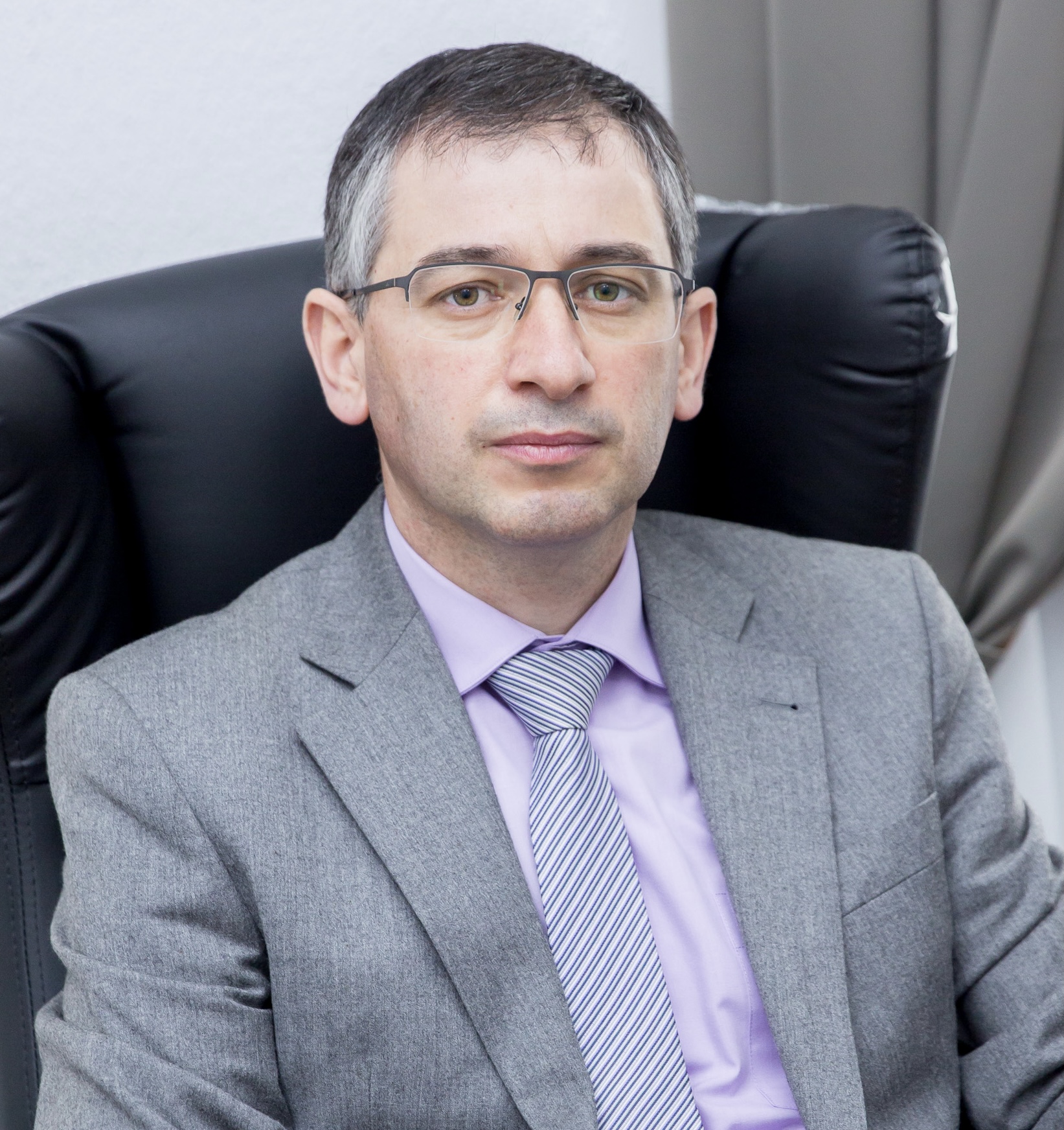 Гамисония Генри Гришаевич